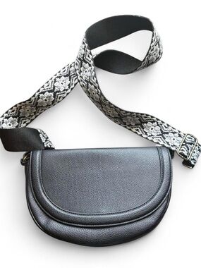 Black Saddle Crossbody Purse with Embroidered Strap